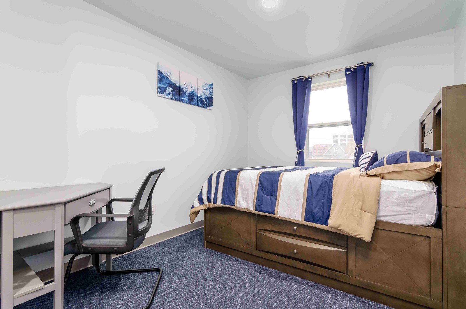 Luxury bedrooms and bathrooms Grand Monarch apartments