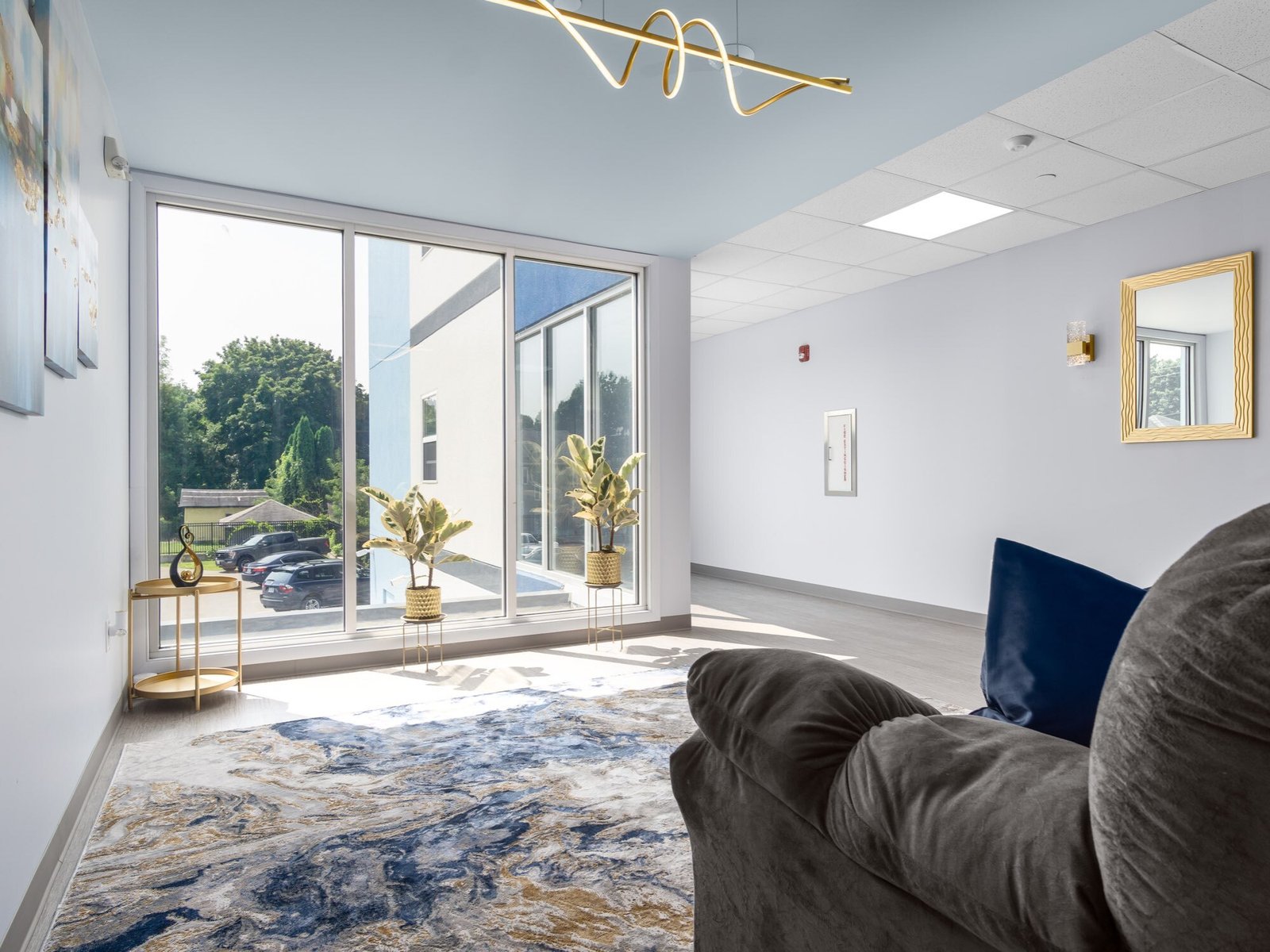 Shared lounge space Grand Monarch boutique apartments